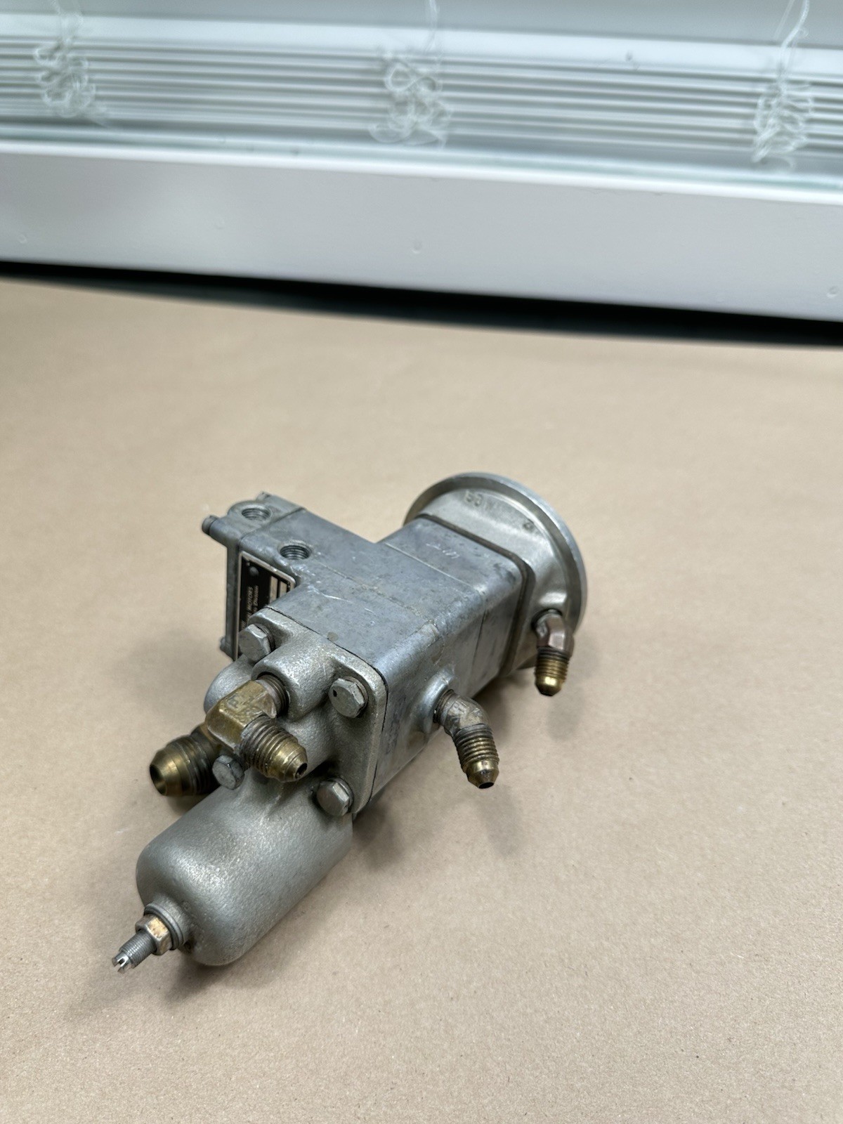 TCM Continental Fuel Pump 632818-11 (D2867)