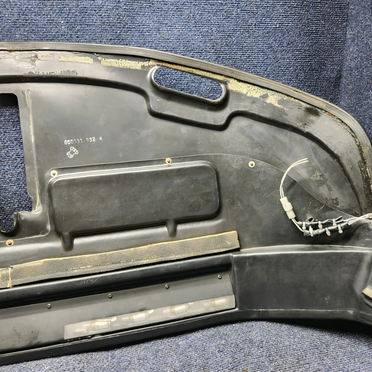 130315-501 | Mooney M20J | Glareshield Assembly (Lighted)