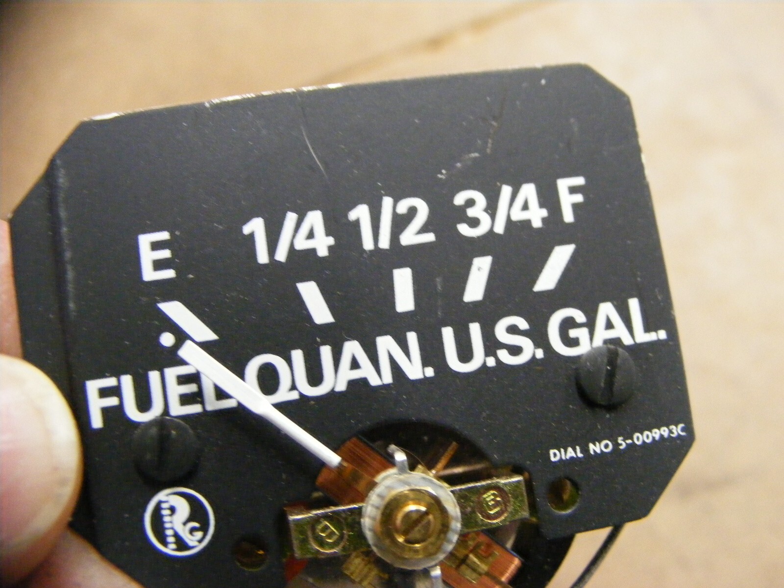 Piper US Gal 755-497 Fuel Gauge NOS Aircraft (b)