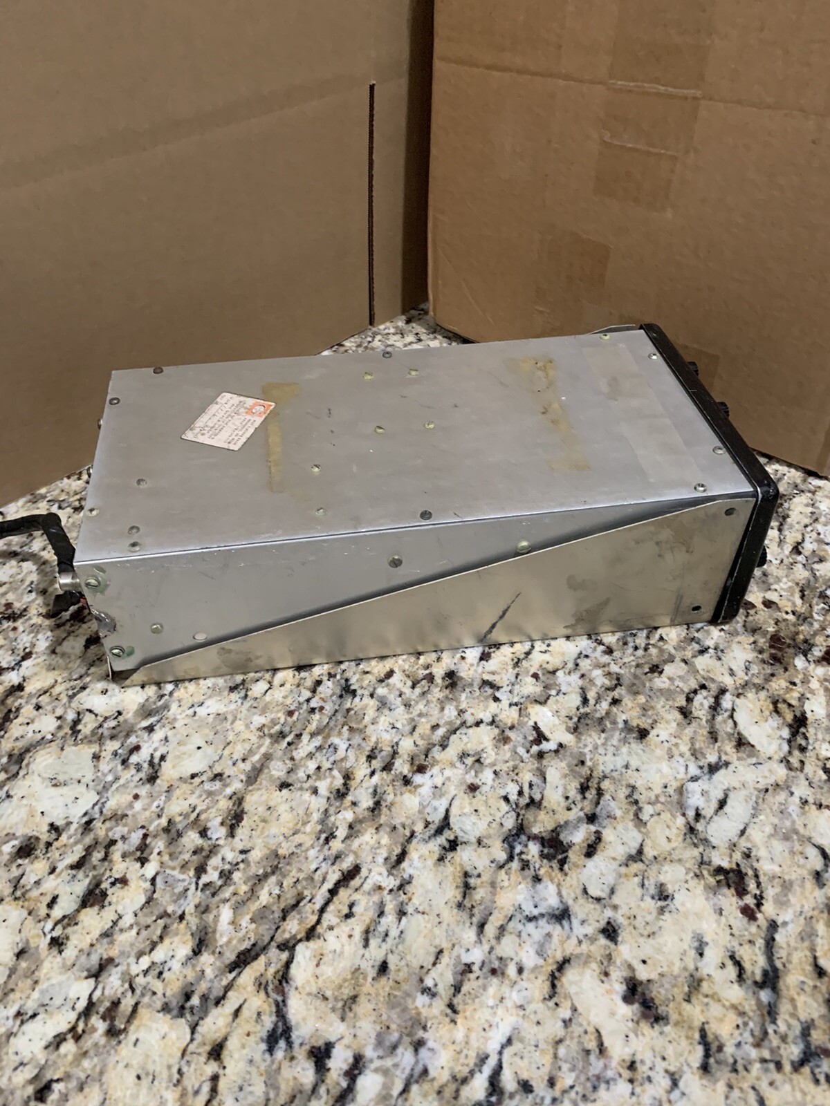 GENAVE ALPHA/200 NAV-COM AIRCRAFT RADIO – Untested Sold As Is For Parts