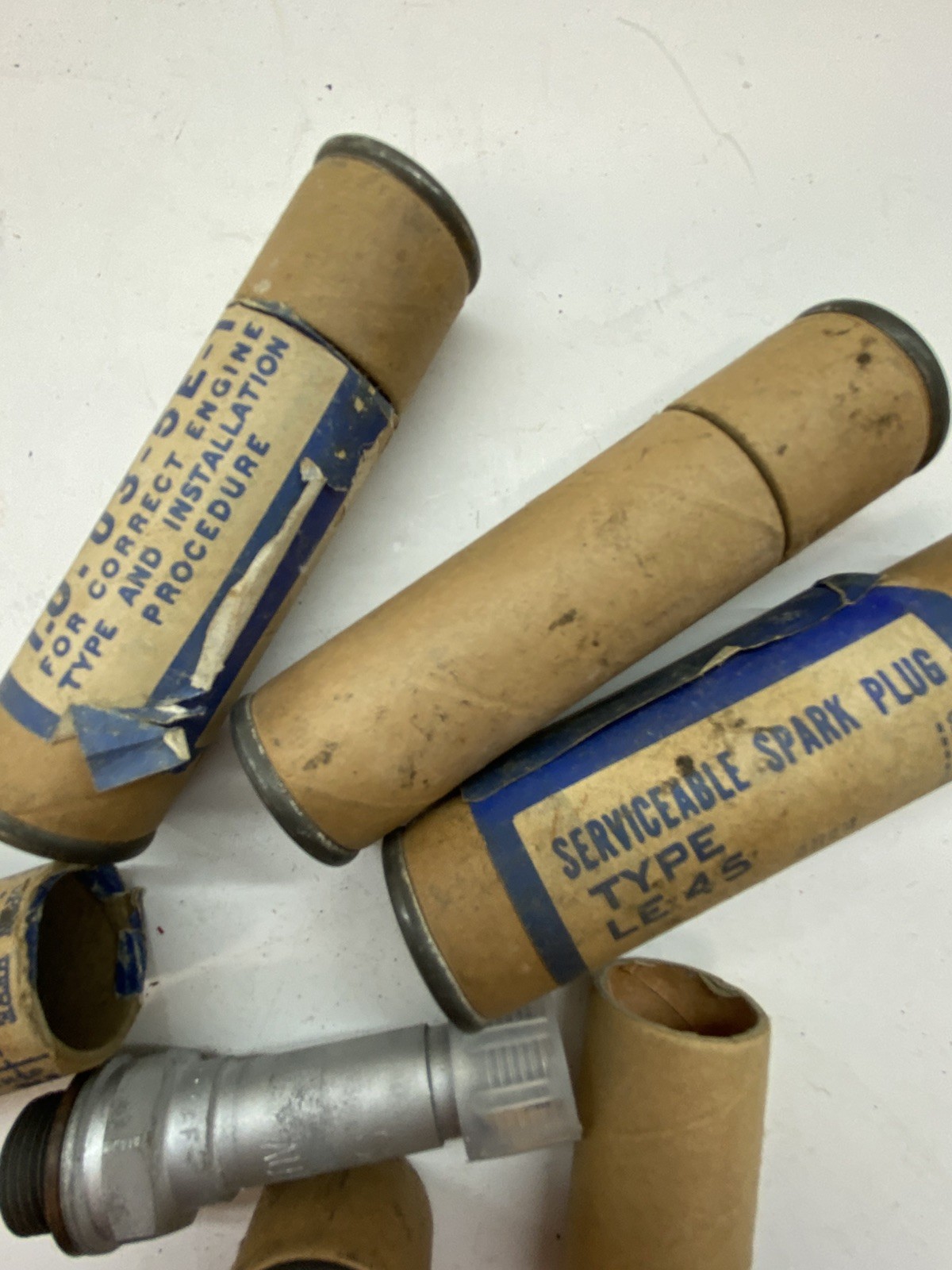 4 -NOS AUTOLITE SH2M IN ORIGINAL IN TUBE – military auxillary power unit plugs??
