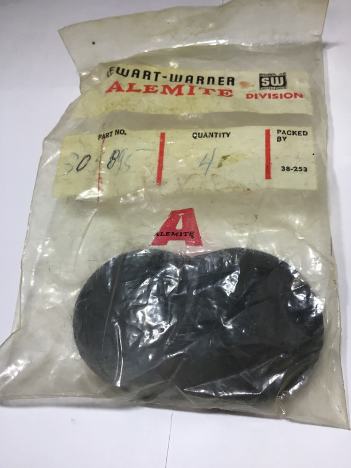 Stewart Warner Gasket 305895 set of 4 New in Sealed Package