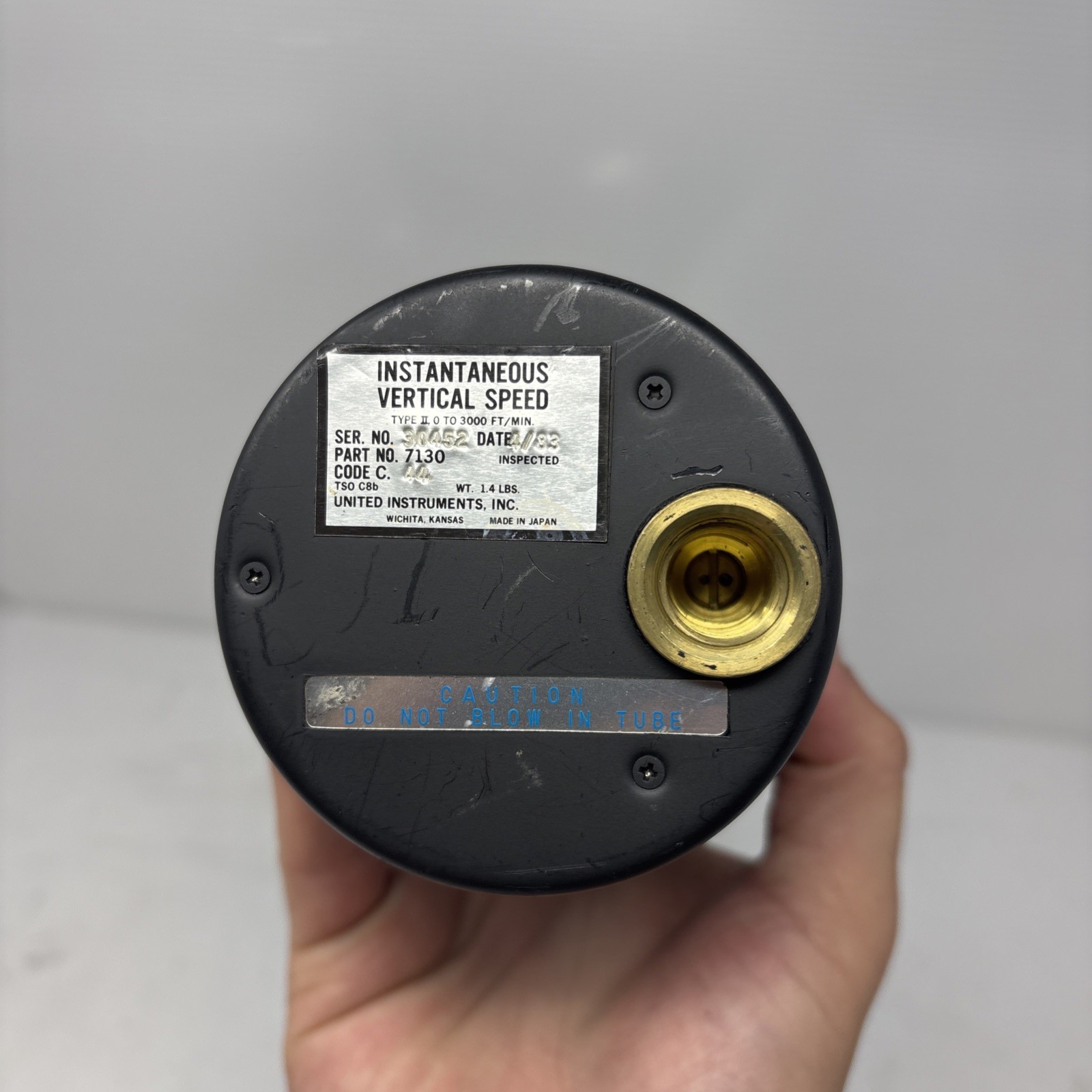 Beechcraft Instantaneous Vertical Speed Indicator IVSI United Instruments 7130