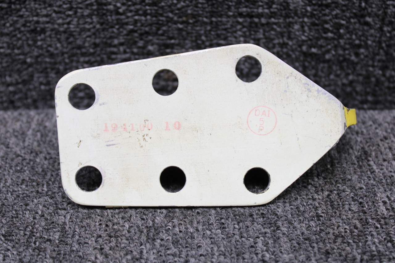 194100-10 Bellanca 17-30 Main Gear Fitting Aft LH or RH