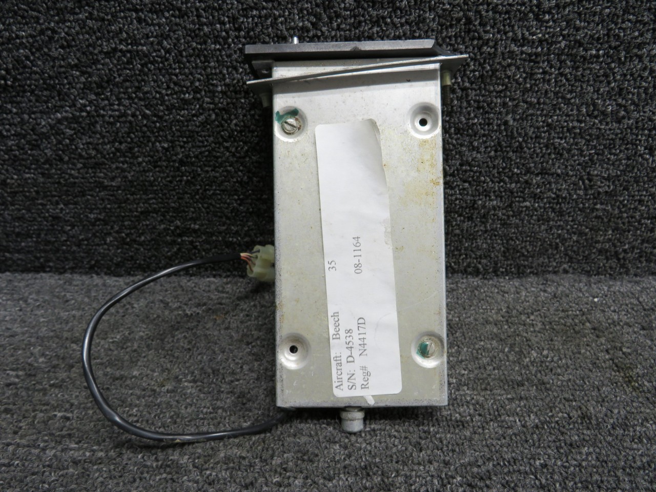 Delta 303 Genave Marker Beacon Receiver (Chipped Corner)