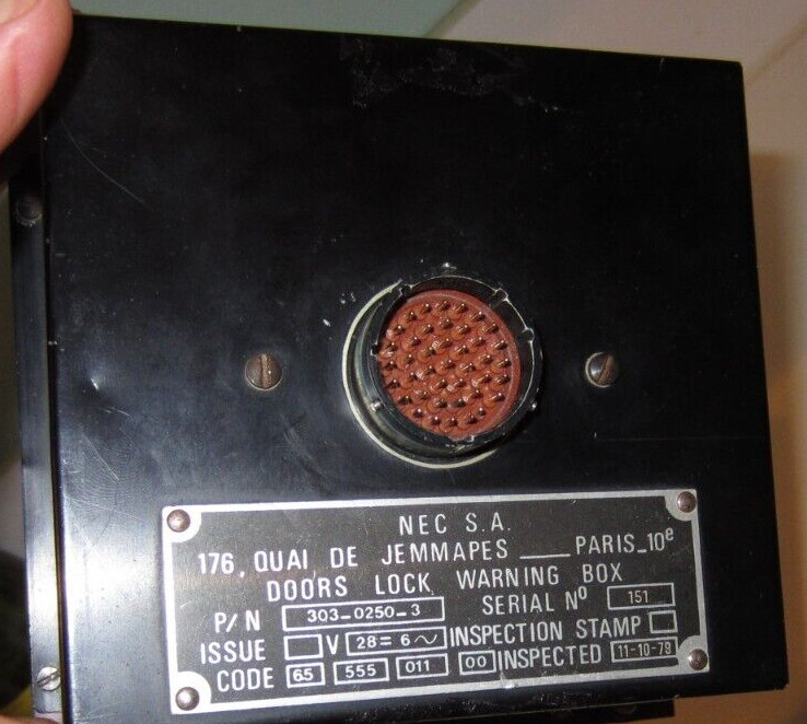 AIRBUS DOOR LOCK WARNING BOX 303-0250-3 MADE IN FRANCE AIRCRAFT DIAGRAM