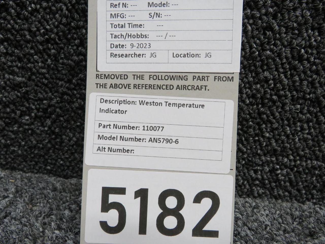 110077 (Alt: AN5790-6) Weston Temperature Indicator (-50 to 300 F)