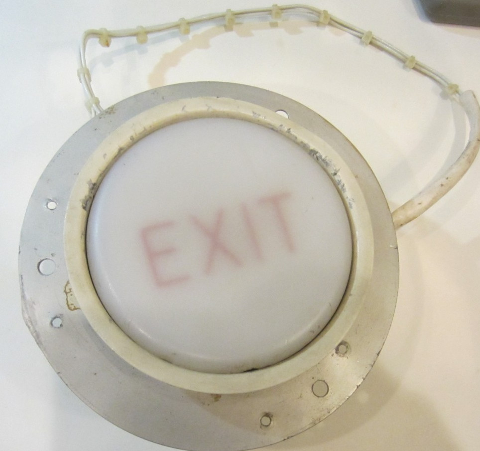 UNIQUE ROUND GRIMES AIRCRAFT EXIT LIGHT P/N 34170-1-X AS REMOVED