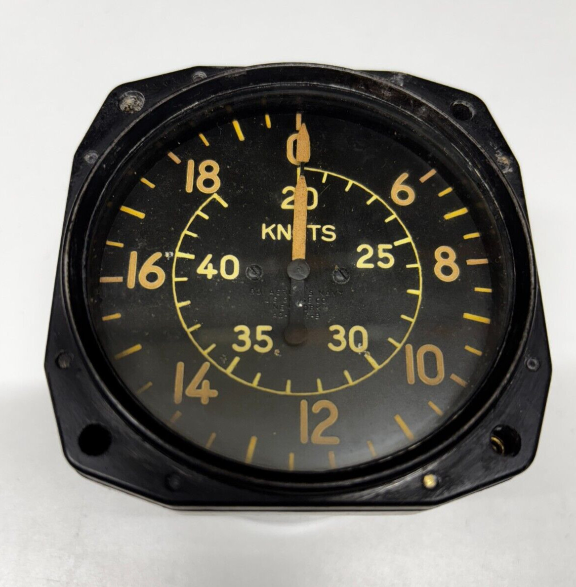 US. Gauge WW2 Airspeed Indicator PN AW-2 3/4-20-B, 0-430 Kts