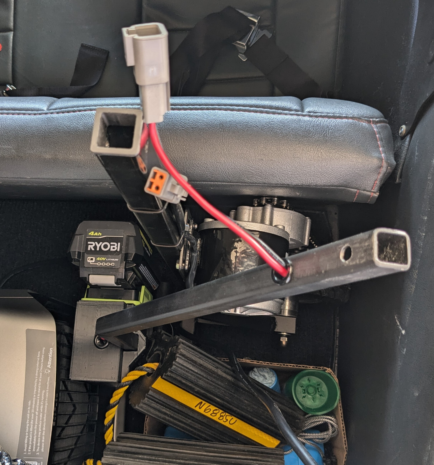 READ DESCRIPTION Powered Tow Bar Tug for Mooney – Mooney Mover