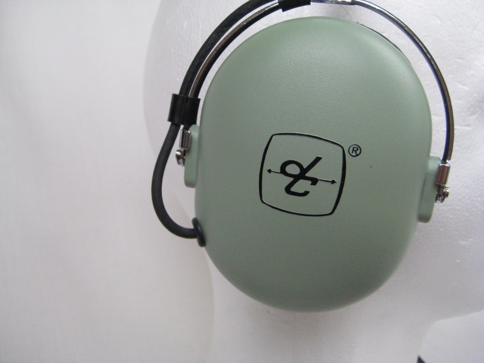 David Clark H10-13.4 Remanufactured General Aviation Headset with Volume Control