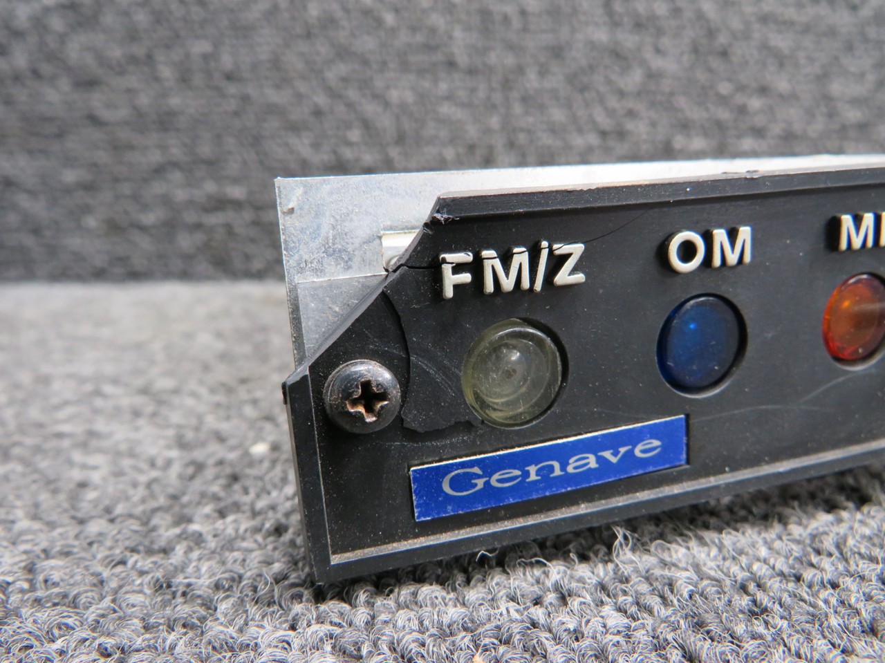 Delta 303 Genave Marker Beacon Receiver (Chipped Corner)
