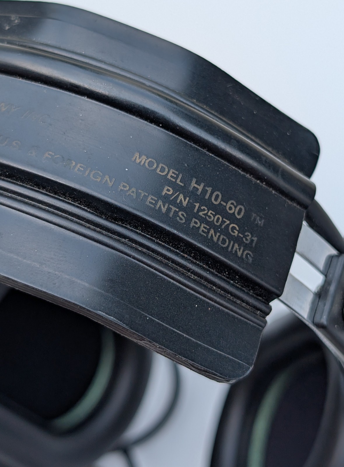 Pair Of DAVID CLARK HT10-60 Aviation Headset w/M7A Microphone Dual Untested