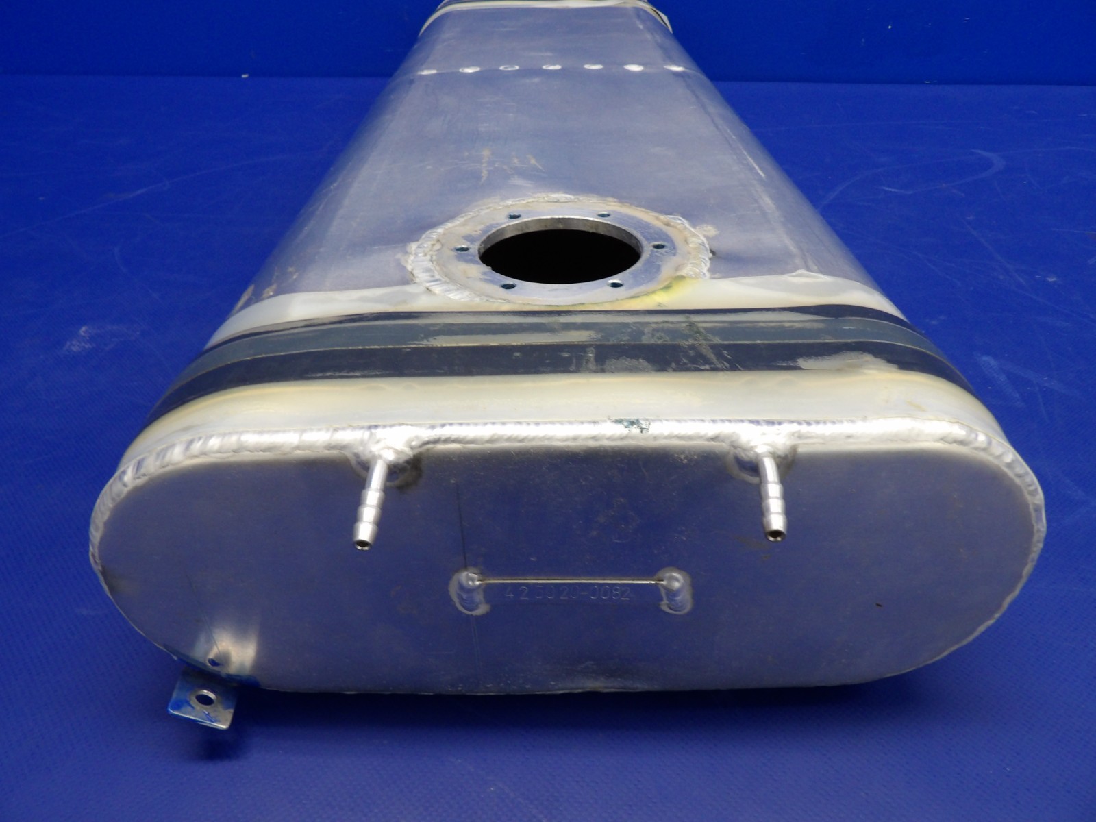 Diamond DA-40 LH/RH Outboard Auxiliary Fuel Tank P/N D41-2817-20-00 (0626-2053)
