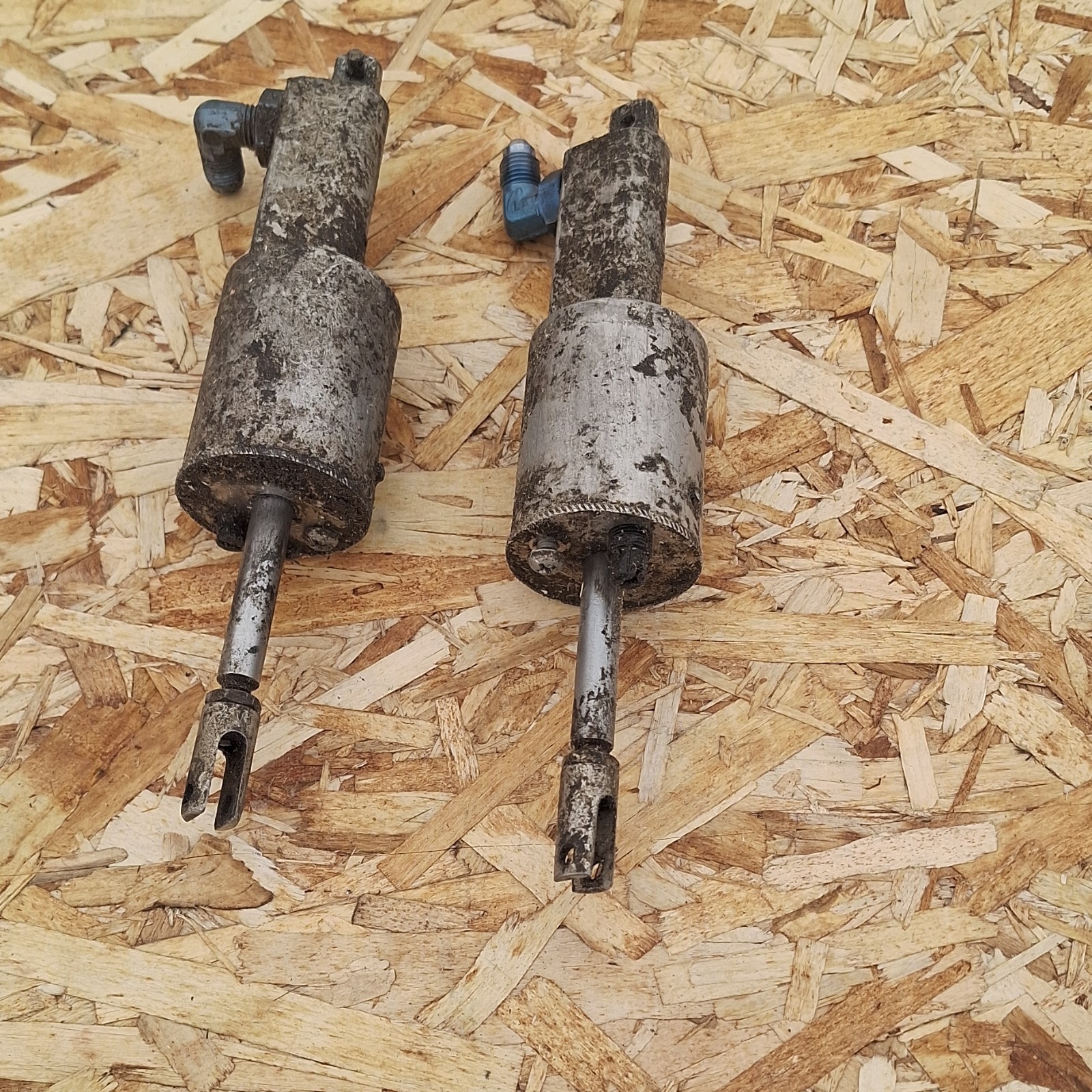 Piper aircaft master cylinders
