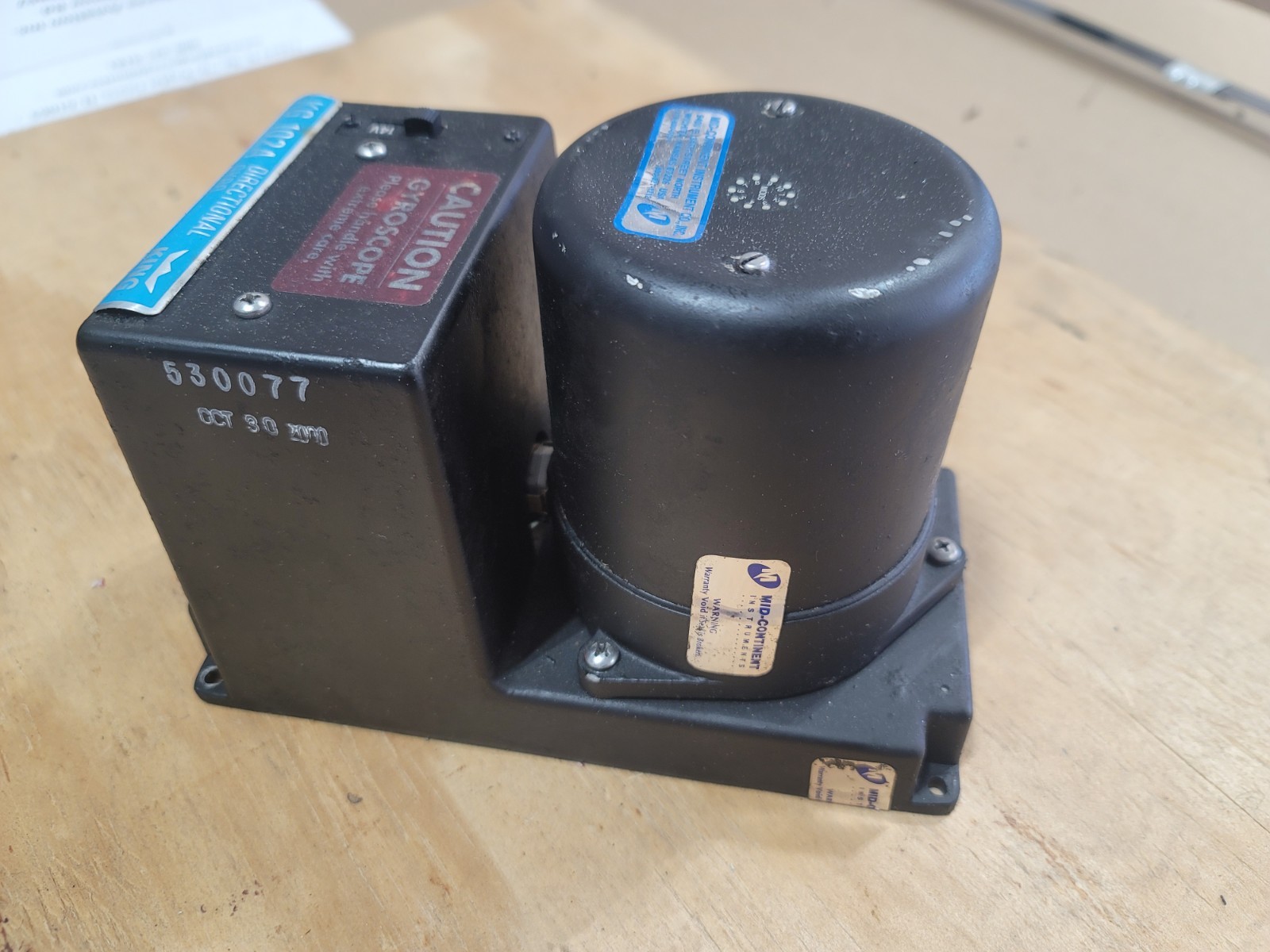 Bendix King KG 102A Directional Gyro From Piper PA-34-220T – P/N 060-0015-00