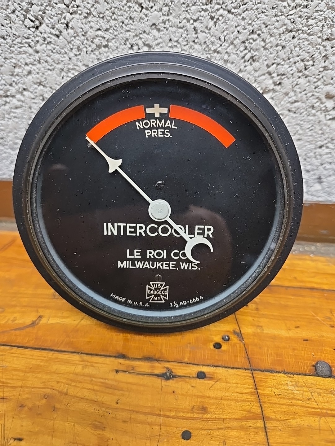 US GAUGE LE ROI CO INTERCOOLER 4″ PRESSURE GAUGE VINTAGE AD-6664 MADE USA