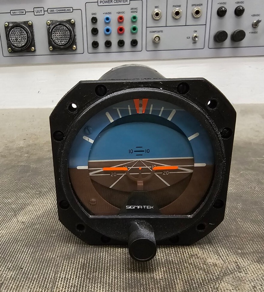 Sigma Tek Attitude Gyro Model 5000B-36 P/N: 23-501-06-16 W/ 60 Day Warranty