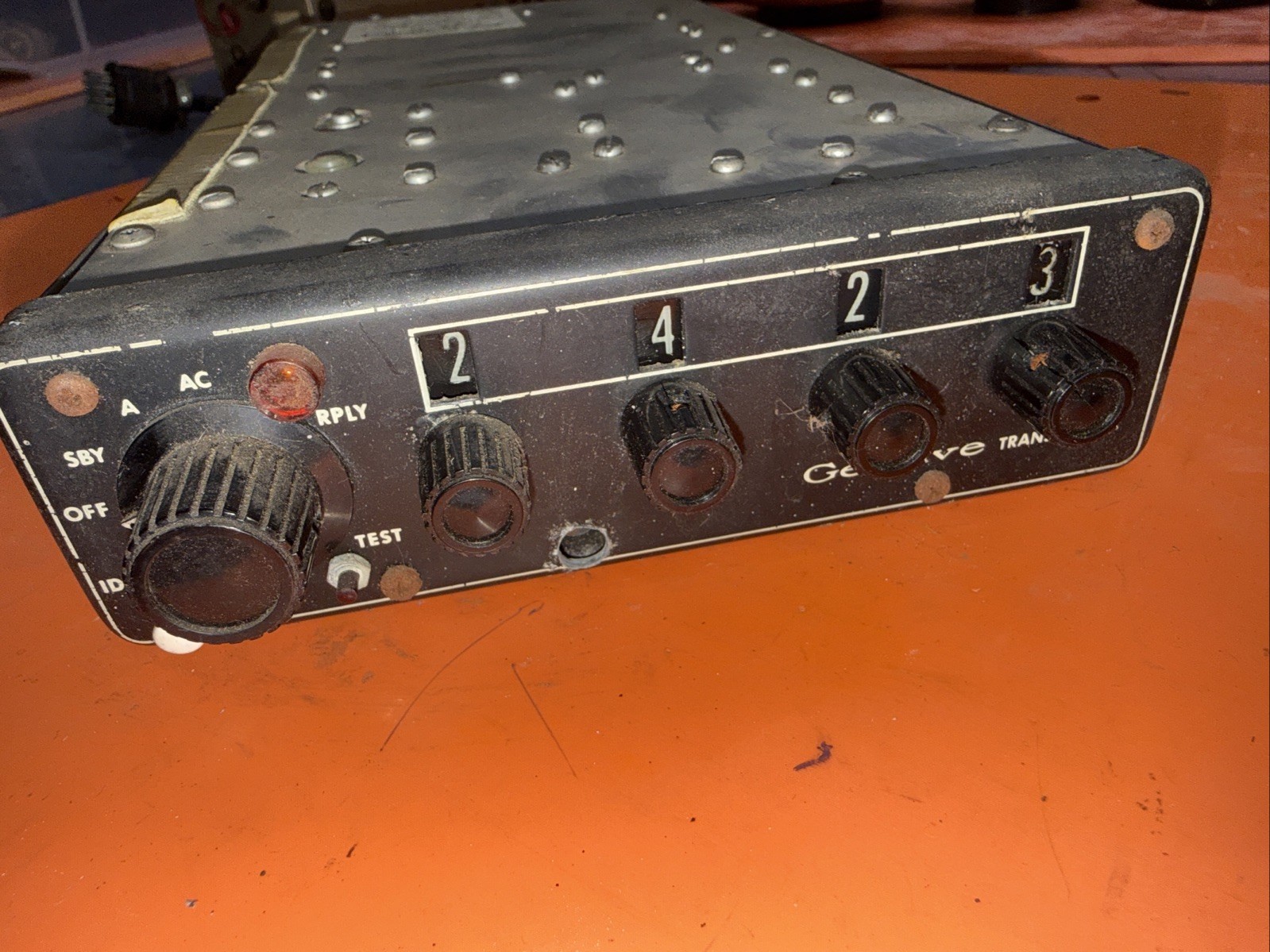 Genave BETA 4096 ATC Transponder W /Rack Steam Punk Or Paper Weight Cave