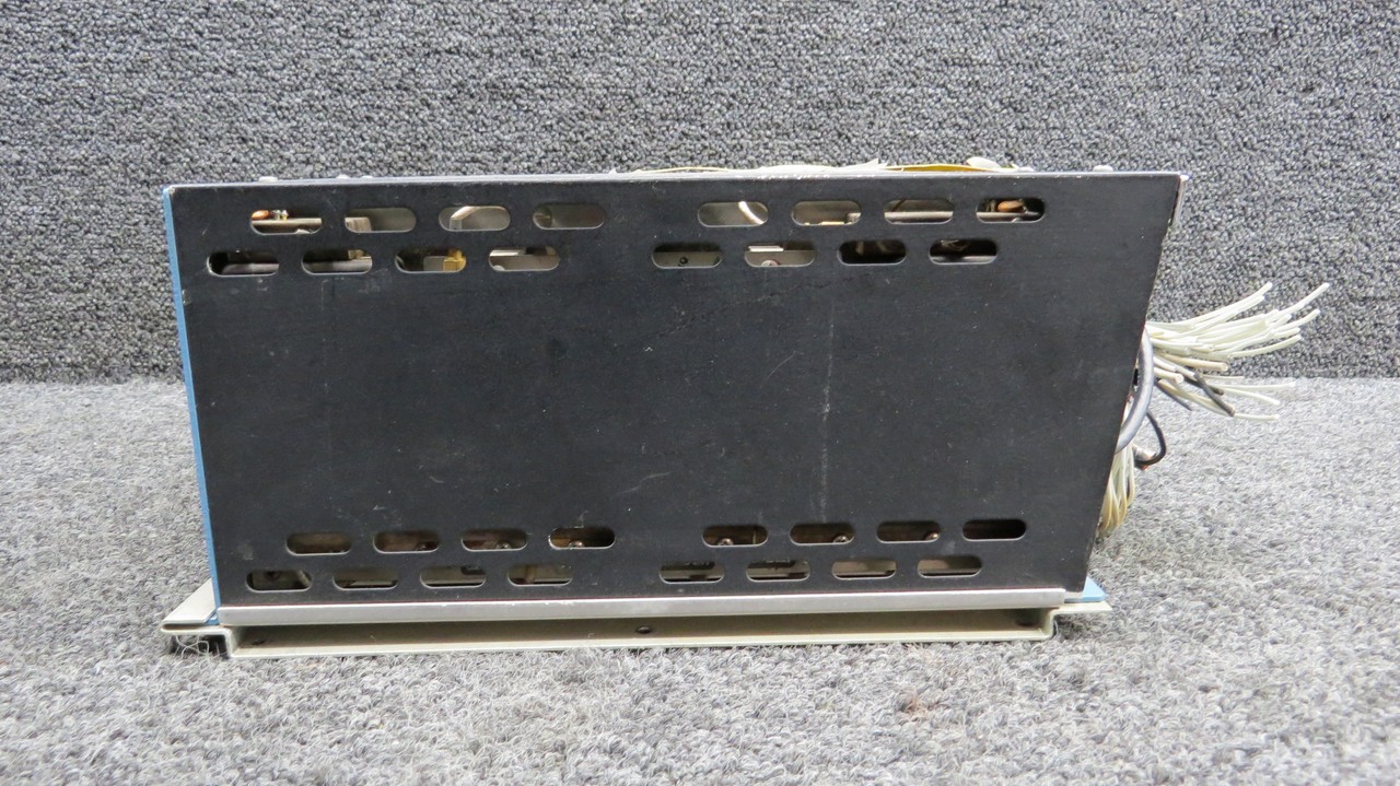 066-1029-00-01 King Radio KN-65 DME Processor with Tray & Mods (Volts: 14-28)