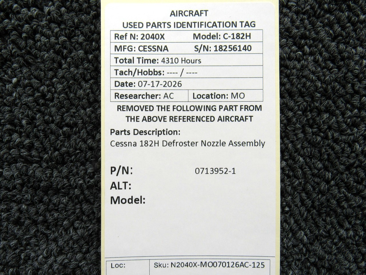 0713952-1 Cessna 182H Defroster Nozzle Assembly