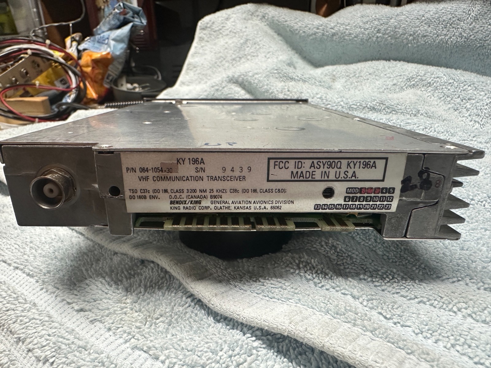Bendix King KT196A TSO Com, PN 064-1054-30, digital flip-flop
