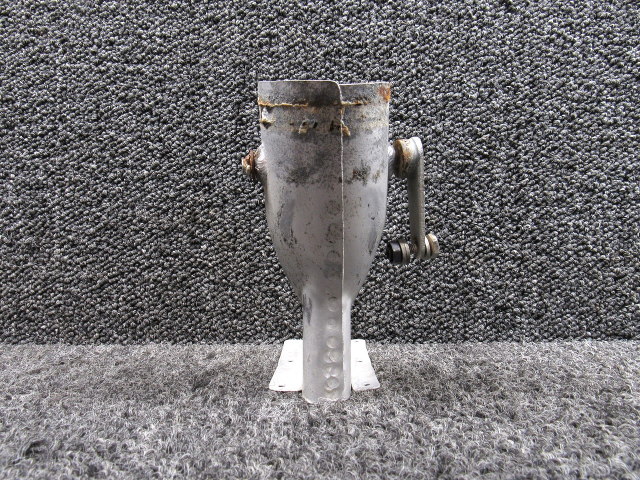 0713952-1 Cessna 182H Defroster Nozzle Assembly