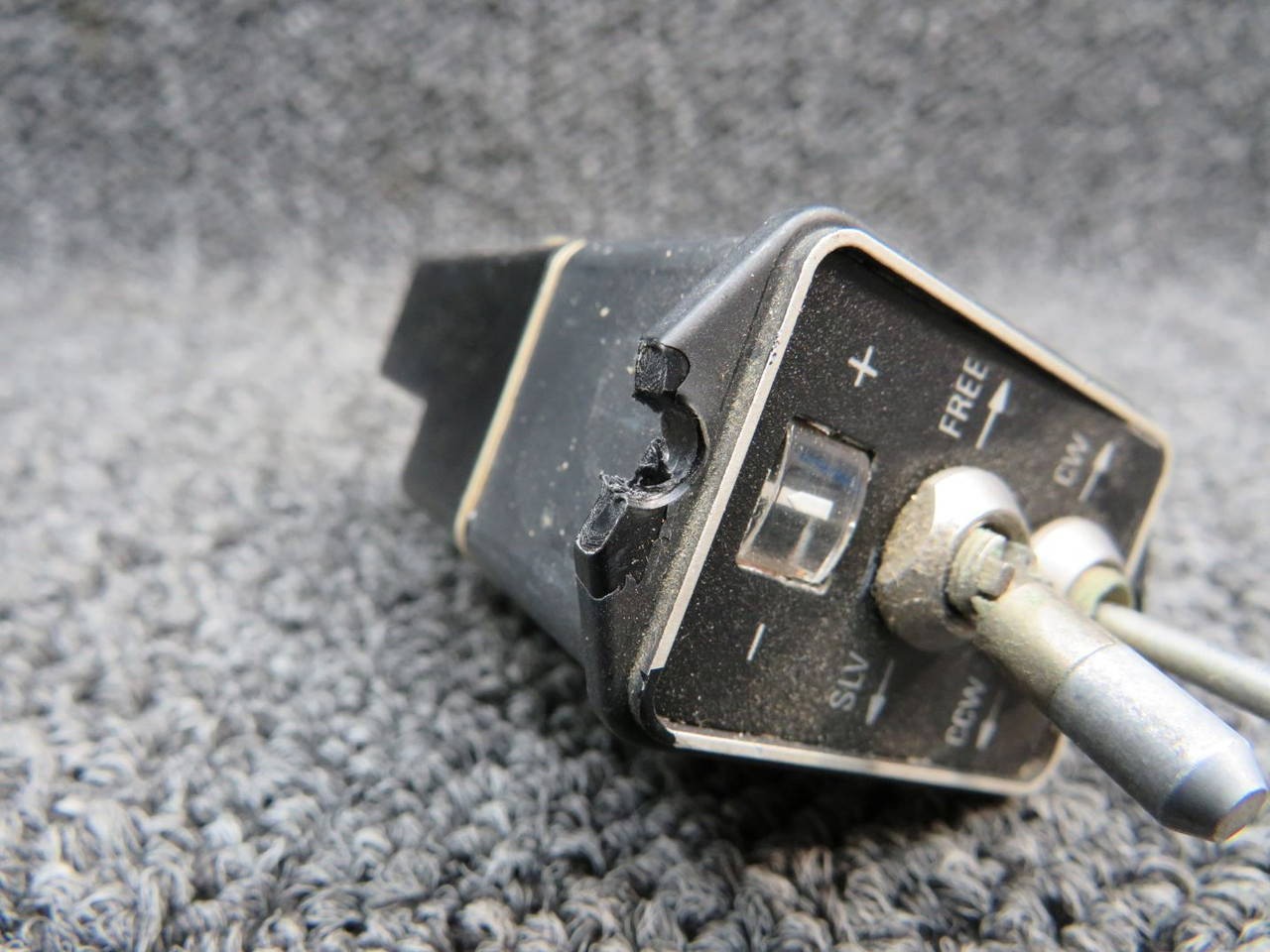 071-1242-01 Bendix King KA-51B Slaving Accessory (Volts: 28) (Broken Mount Hole)