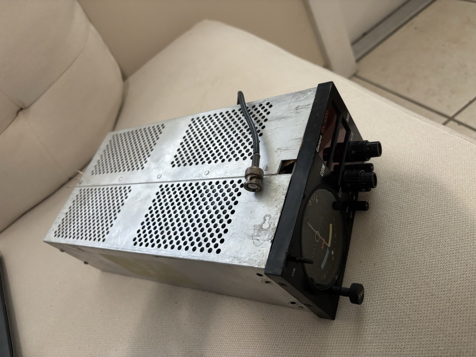 Genave GA-1000 Aircraft COM/NAV Radio w/ CDI – Powers On – Untested