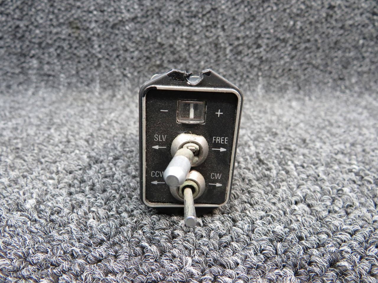 071-1242-01 Bendix King KA-51B Slaving Accessory (Volts: 28) (Broken Mount Hole)