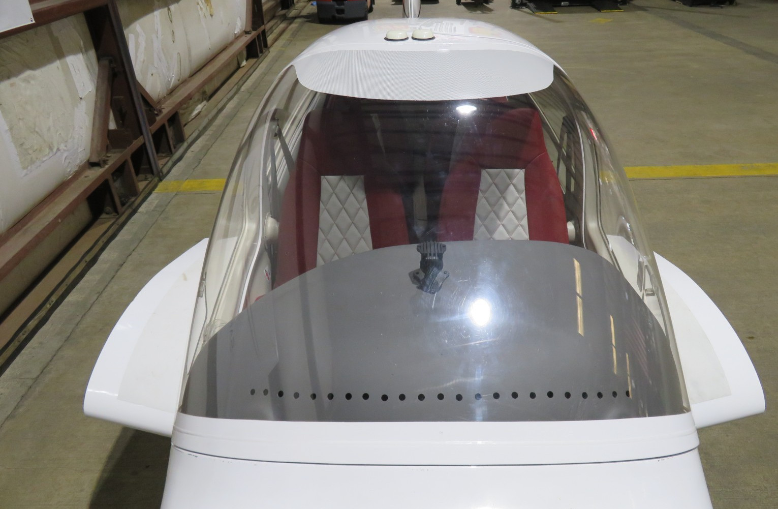 Diamond DA-40 Canopy Clear Tint P/N D41-5210-00-00 (0526-98)