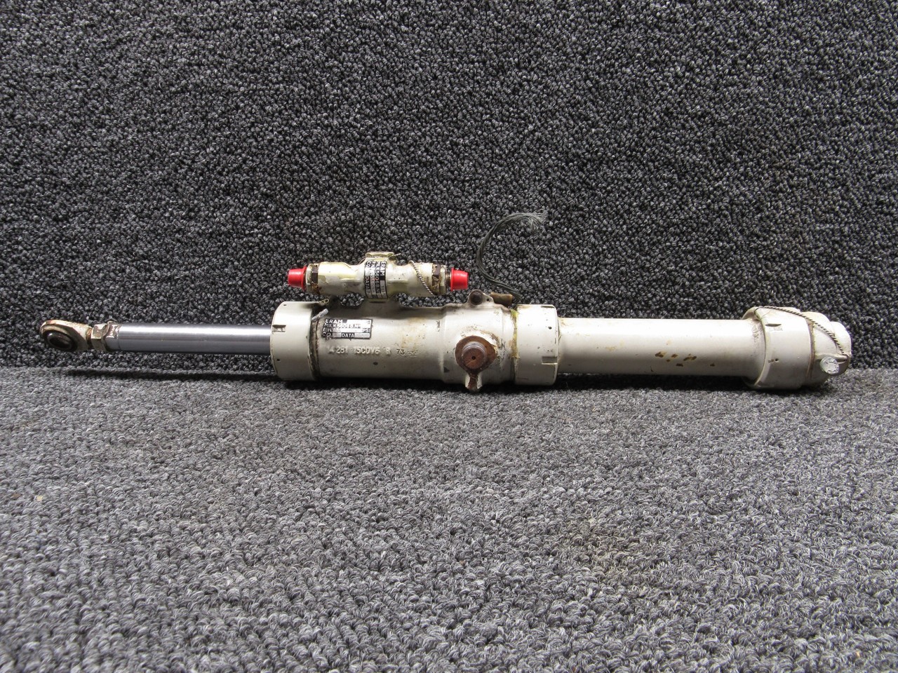 14365-200B Embraer 110P1 Main Landing Gear Actuator Assembly