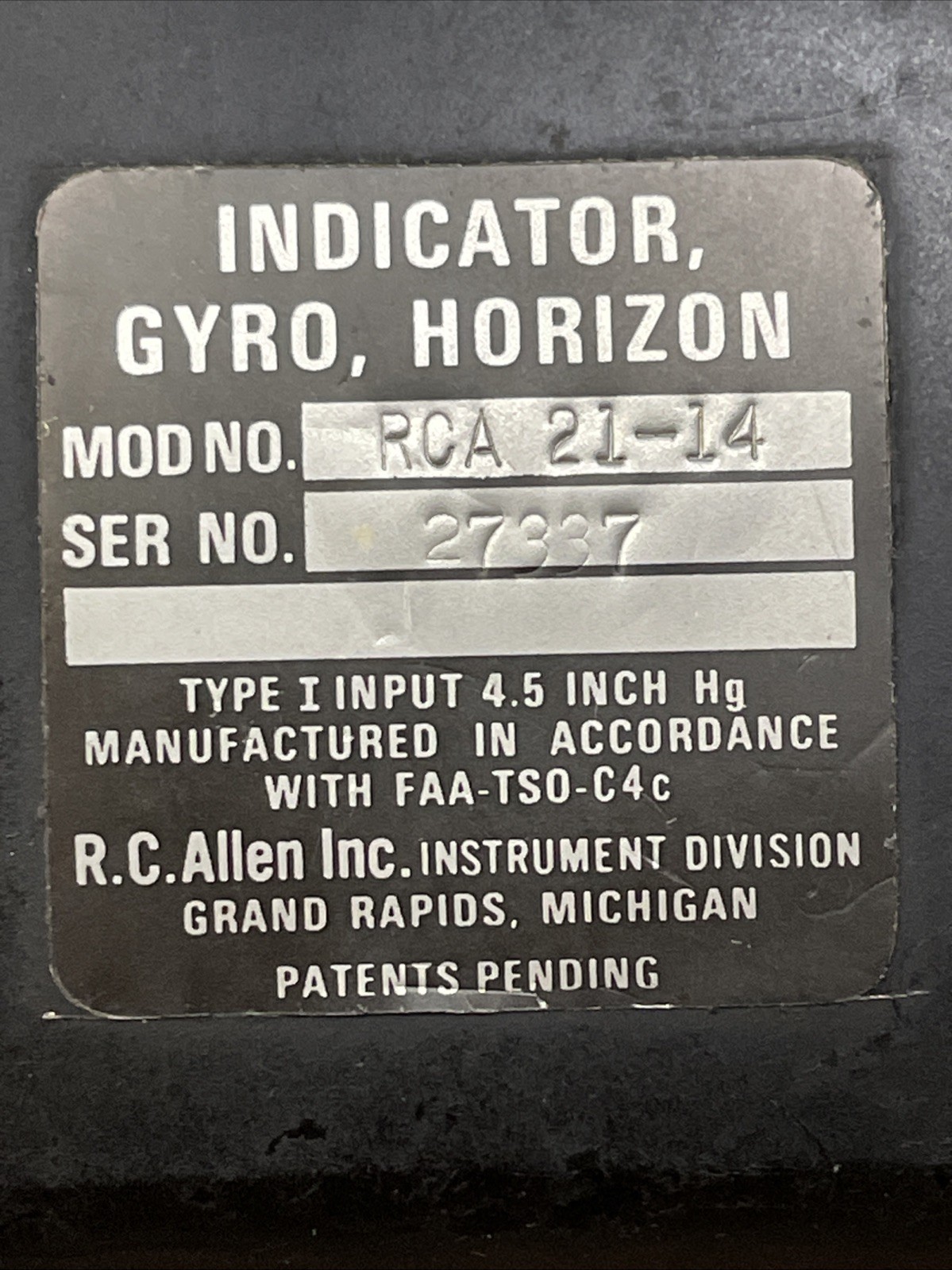 Cessna Aircraft R.C Allen Articial Horizon Gyro Indicator RCA 21-14 C661001-0503