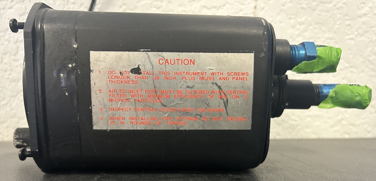RC ALLEN RCA22-7 Attitude Indicator Gyro Horizon – PN 102-0041-04 – Tested Works