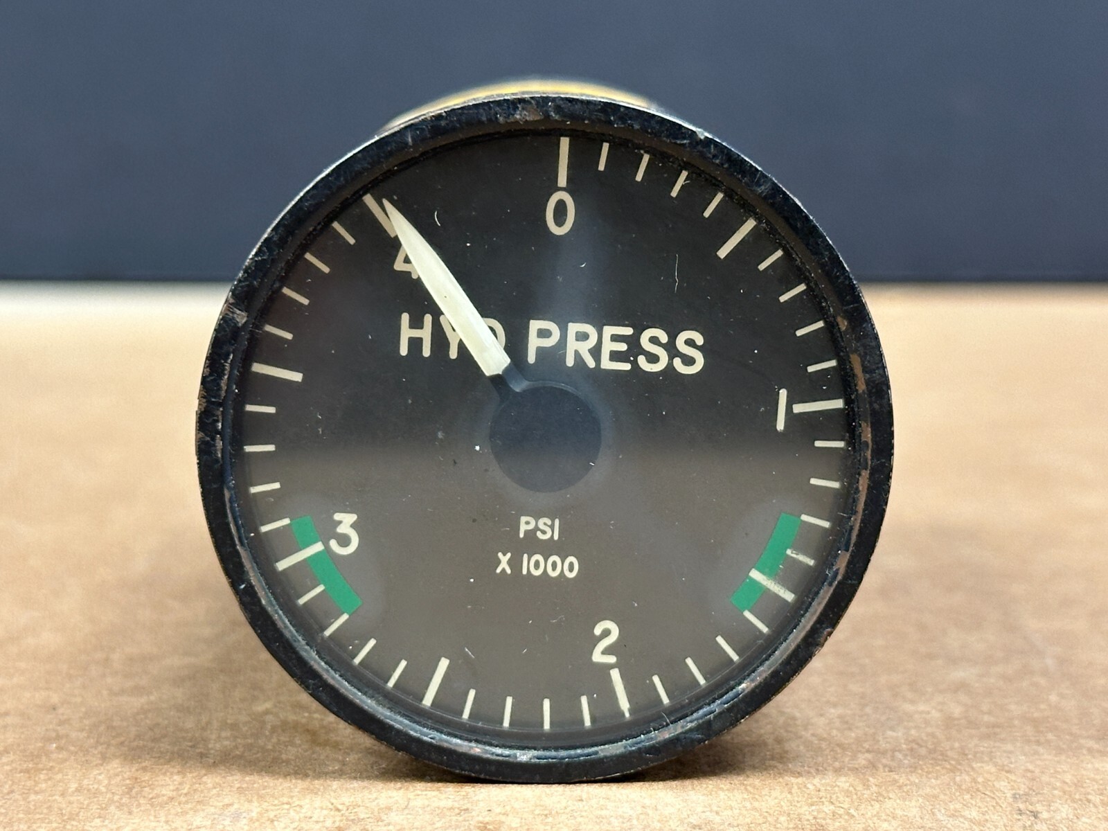 U.S. Gauge Aircraft 26V 4000 PSI Hydraulic System Pressure Indicator SRL7F
