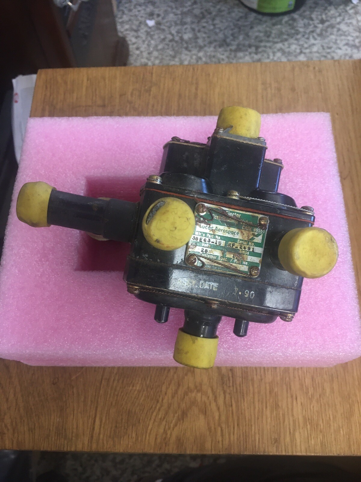 Lucas Aerospace Ejector Distributing Valve 28V 1.5A P/N 38E63-1B 7/90