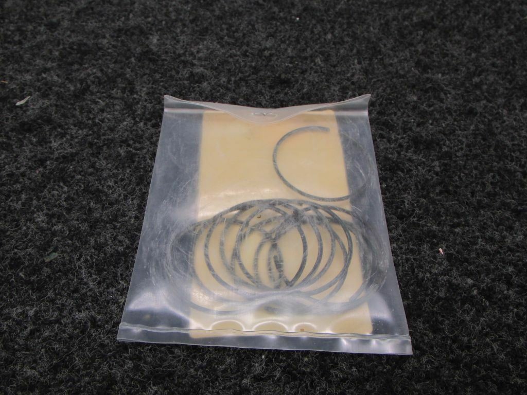 88041-15-08 Retaining Rings (Sets of 10) (NEW OLD STOCK) (SA)