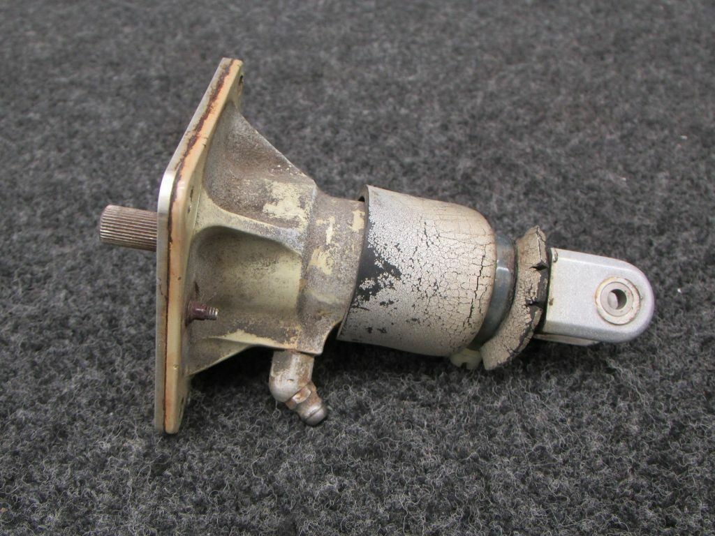 110-506-21-20 Embraer Actuator Assembly W/ Repairable Tag(SA)