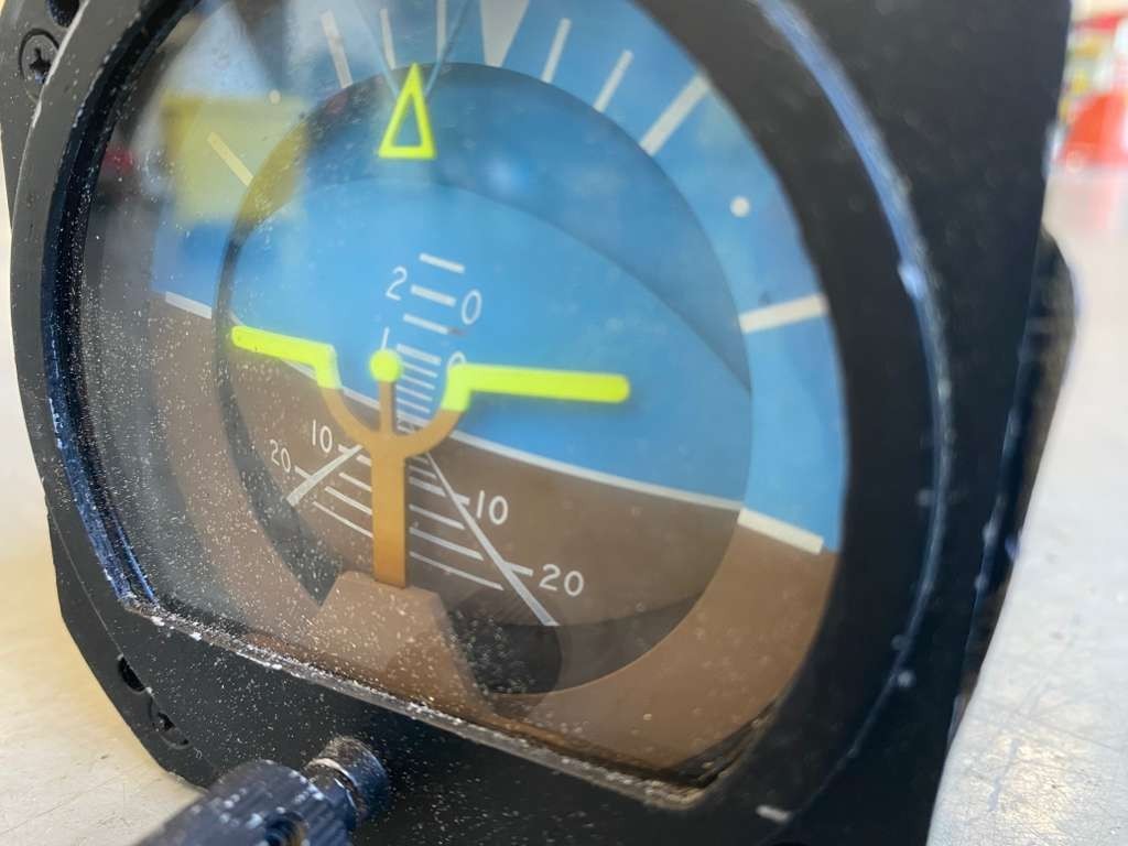 Rc Allen RCA22-7 Horizon Gyro Indicator P/N 102-0041-04