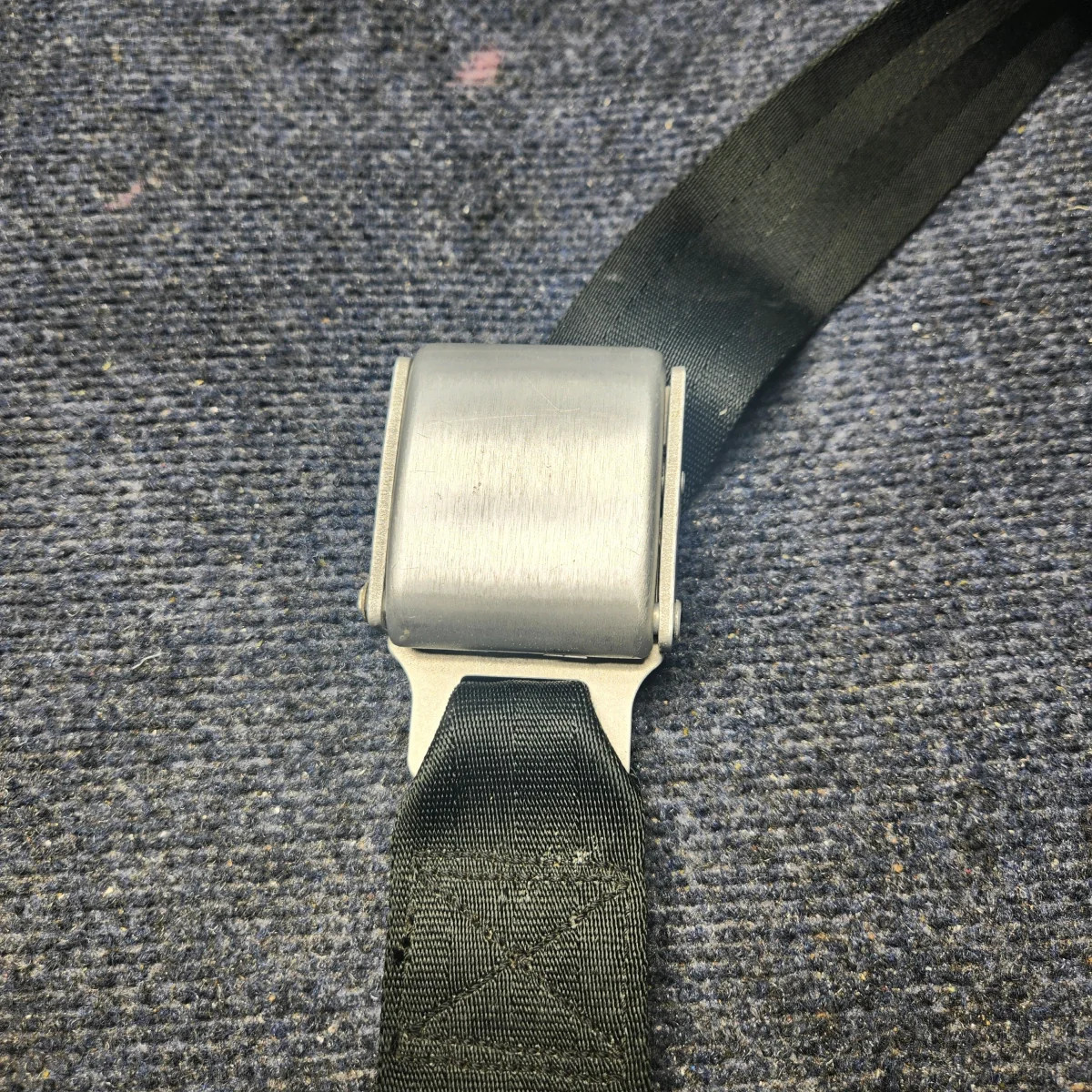 FDC-5900-150-2 | Davis Aircraft | Mooney M20J | Seatbelt Mooney Rear Seat Black