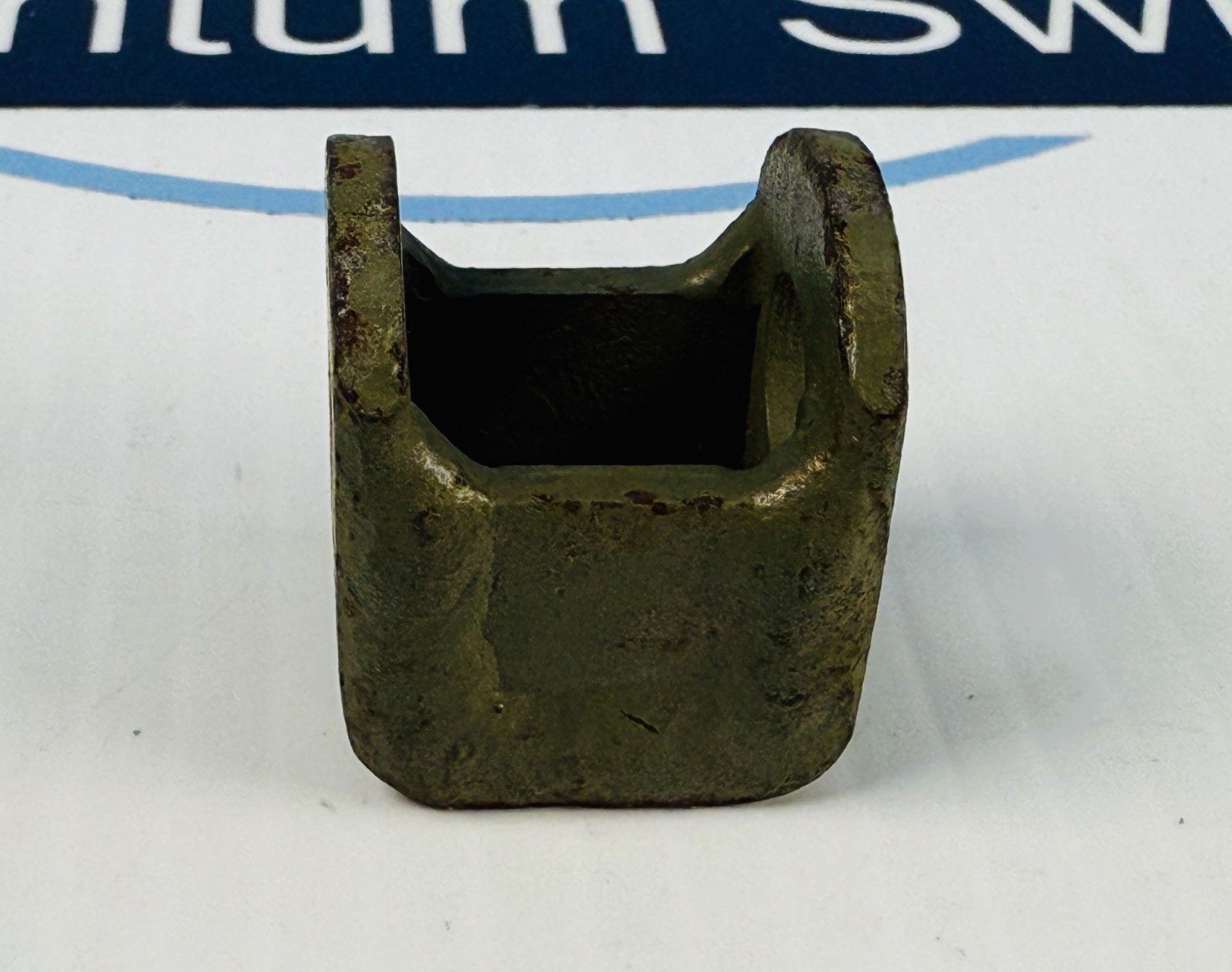 Piper 12213-000 Engine Attachment Bracket NEW OLD STOCK Swing-Out Engine Mount