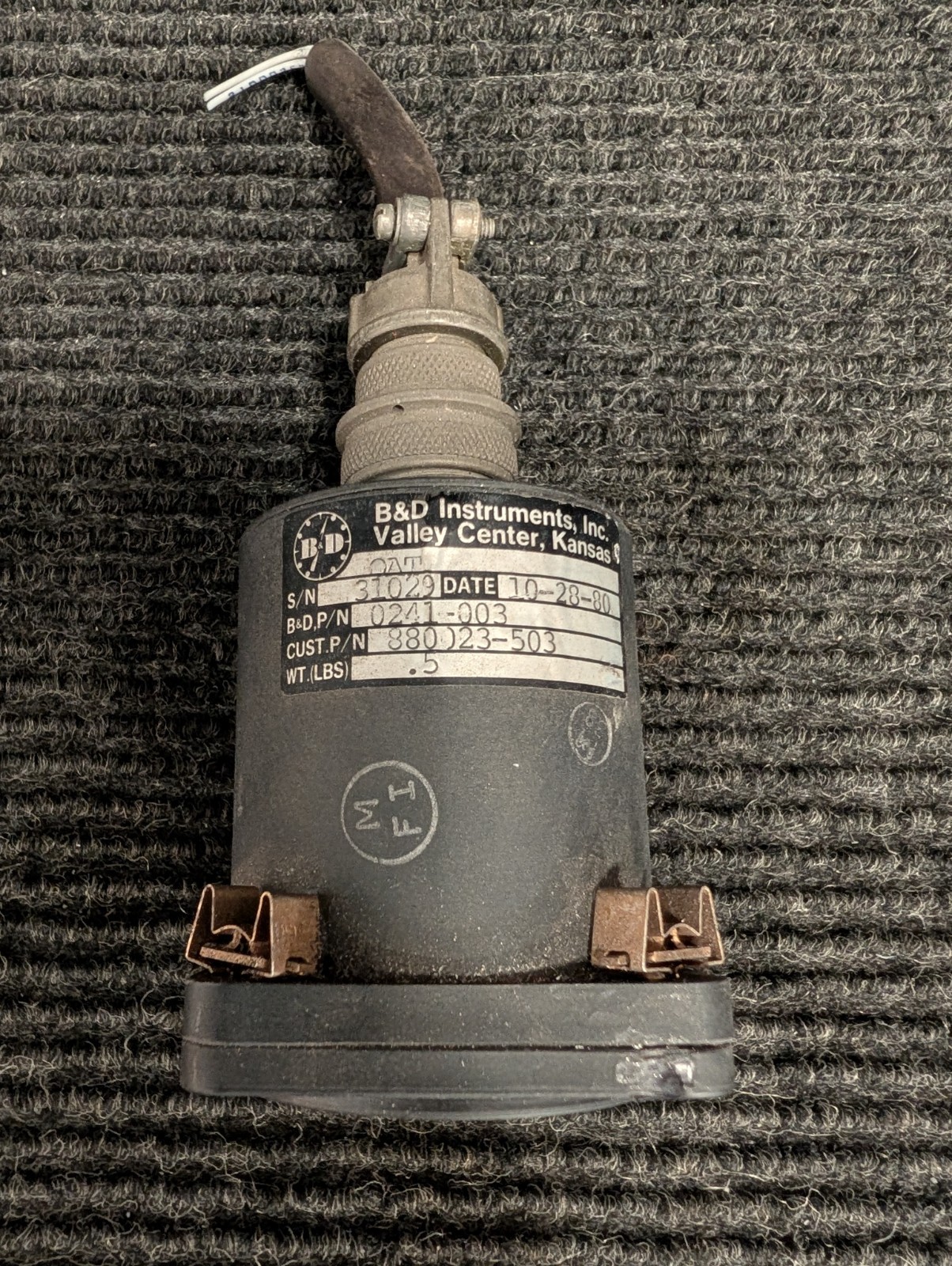 B&D OAT Indicator (Mooney M20K), Part# 880023-503 (0241-003)