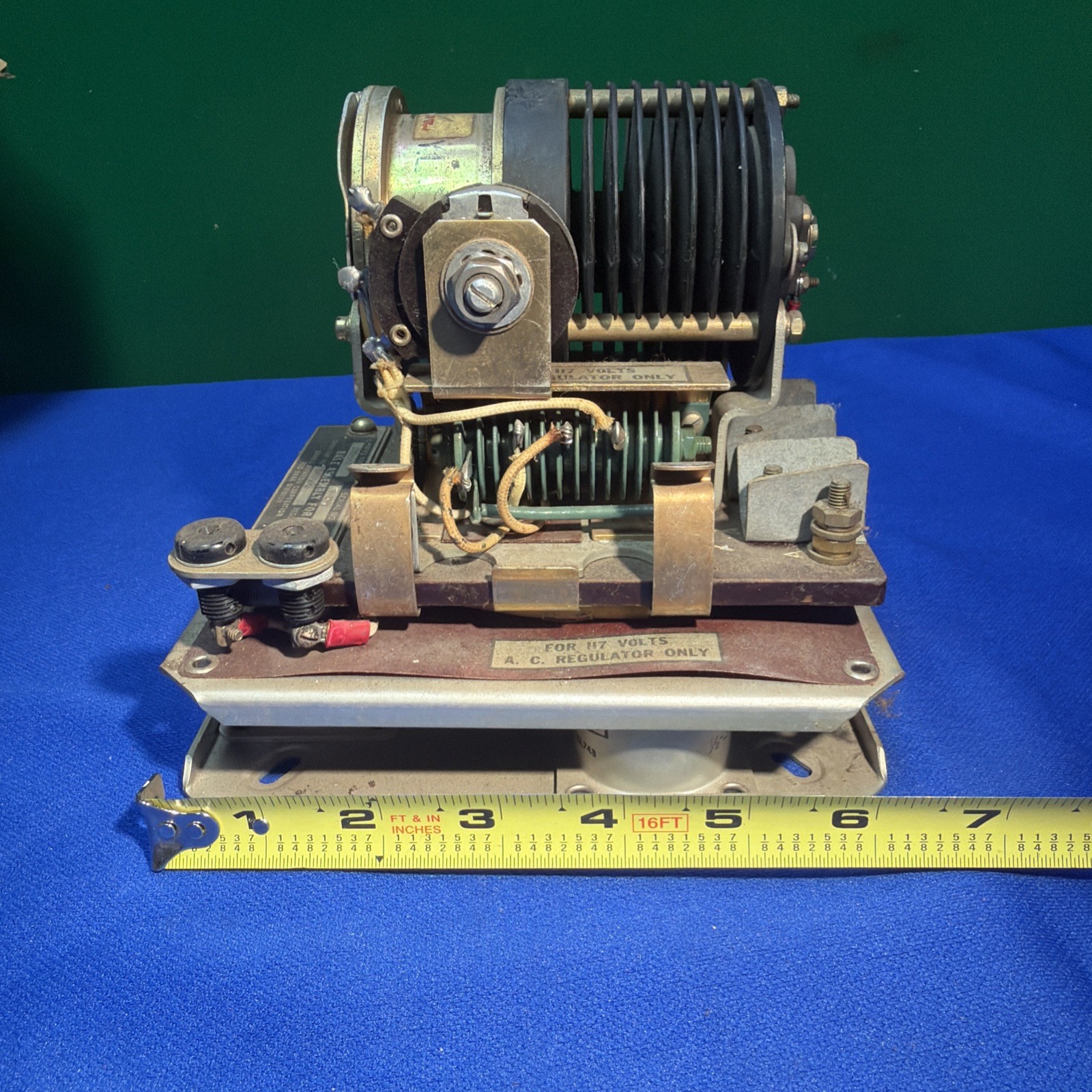 1598-1 Bendix Aviation Corp WW2 Regulator; Voltage, D.C. Generator 117 Volts