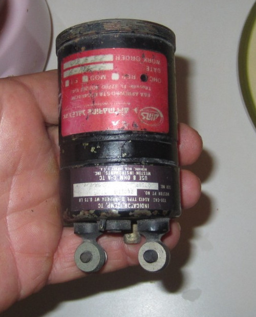 AIRCRAFT GAUGE TEMP INDICATOR WESTON P/N 260118 AS REMOVED
