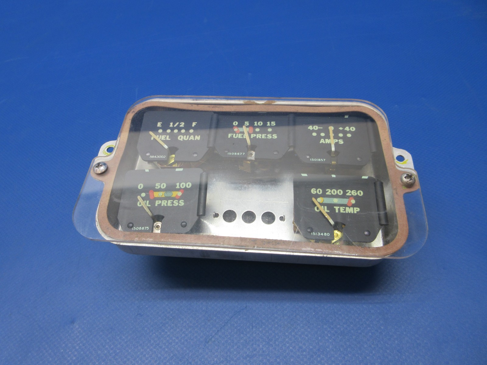 Piper PA-24-250 Instrument Cluster P/N 764-904 (0725-1315)