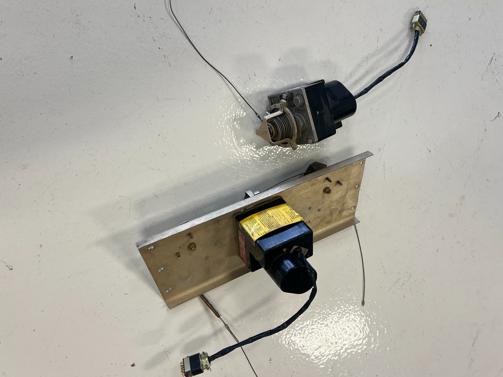 Bendix King Servos (KS 177, KS 178) Removed working for avionics upgrade