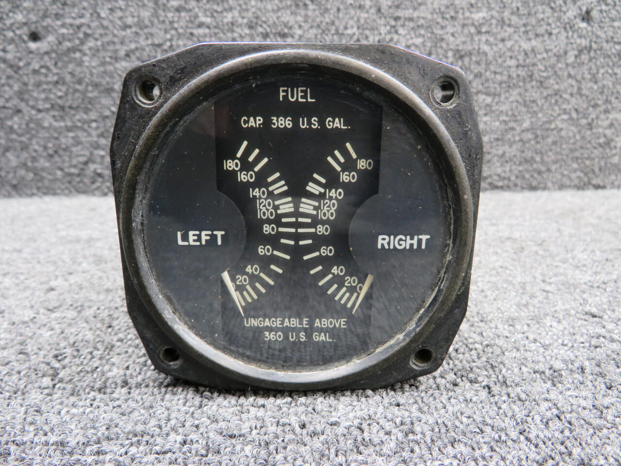 33205 (Alt: 26-82207-1) Edison AN5795-6 Dual Fuel Quantity Indicator