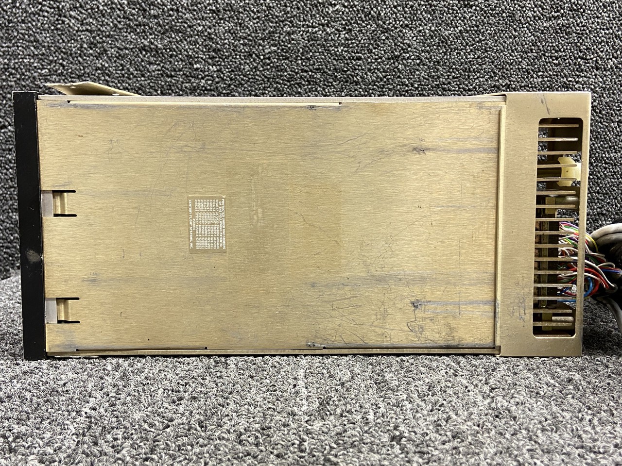1D937-2130H13FF18 Century 2000 Flight Controller Computer Unit w Tray (28V)