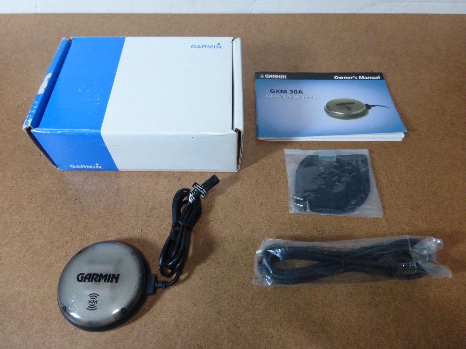 (New) Garmin GXM 30 Weather / Audio XM Satellite Radio Receiver (010-00423-22)