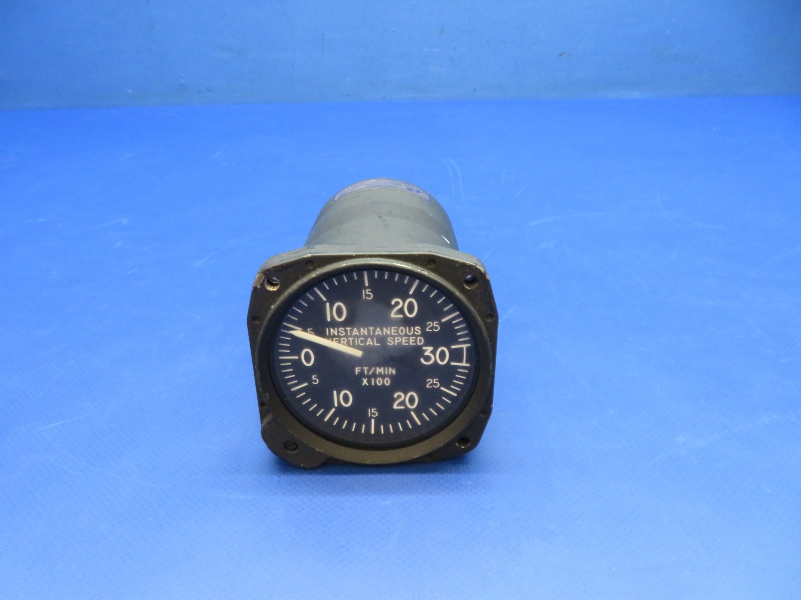 United Instruments Vertical Speed Indicator P/N 7130 WARRANTY (1125-156)